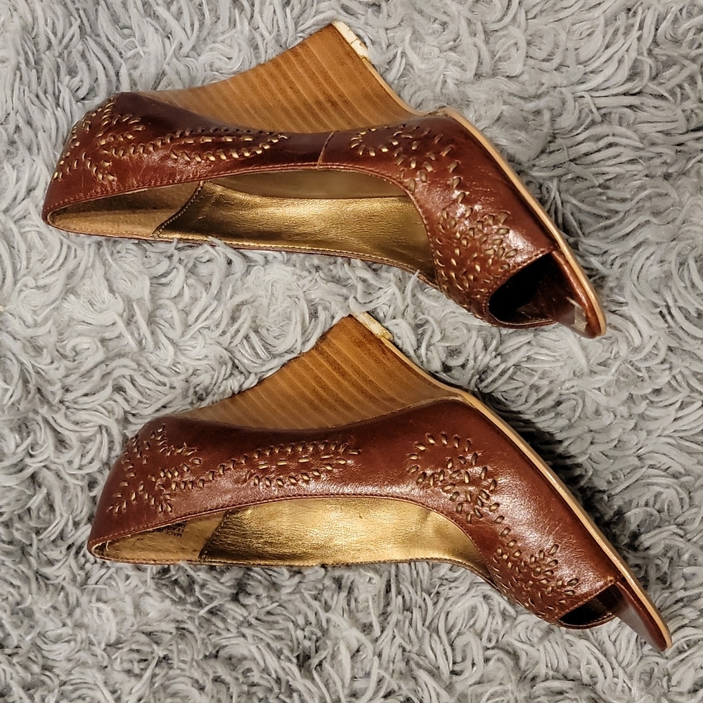 Bakers Peep Toe Wedges